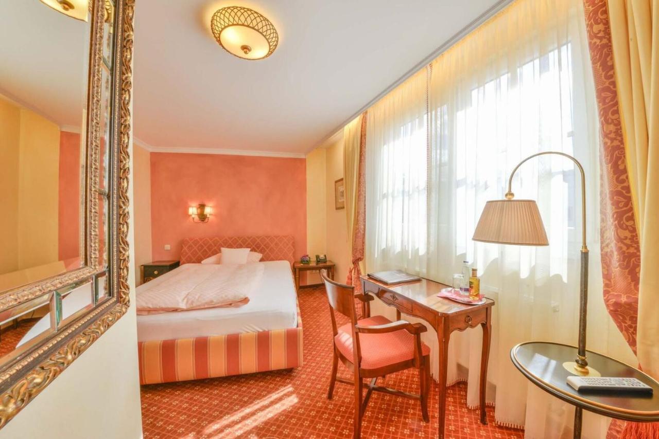 Romantik Hotel Zur Post Fuerstenfeldbruck Eksteriør bilde