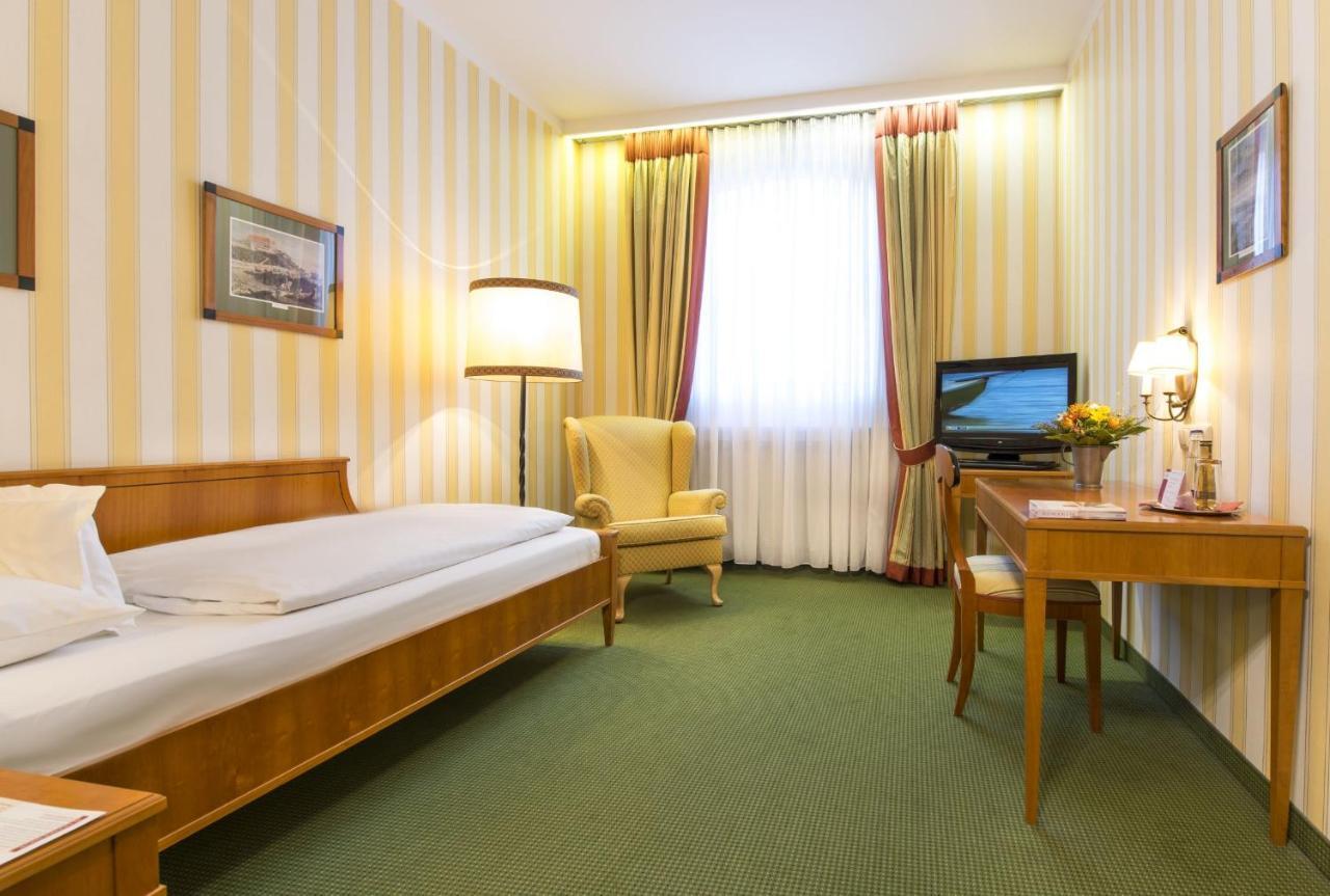 Romantik Hotel Zur Post Fuerstenfeldbruck Eksteriør bilde