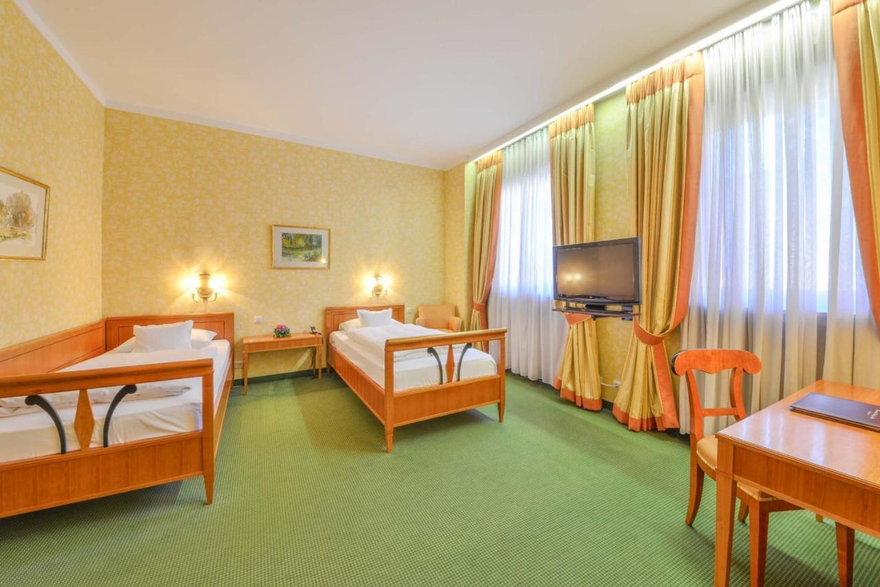 Romantik Hotel Zur Post Fuerstenfeldbruck Eksteriør bilde