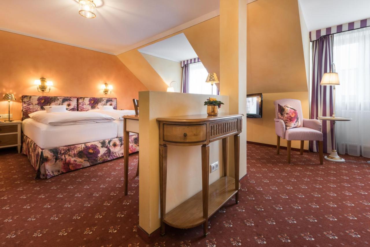 Romantik Hotel Zur Post Fuerstenfeldbruck Eksteriør bilde